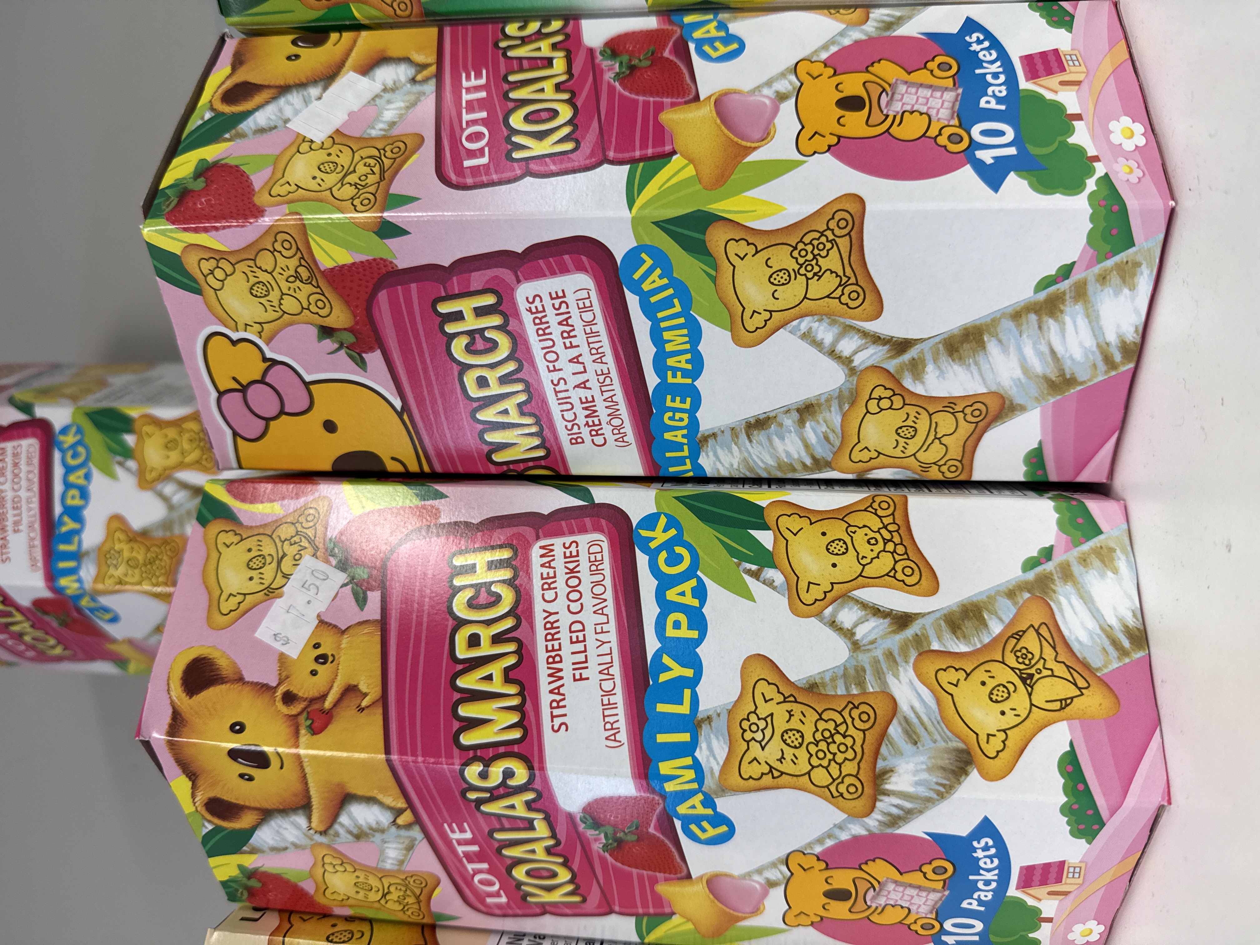 Koala’s march( strawberry cream)